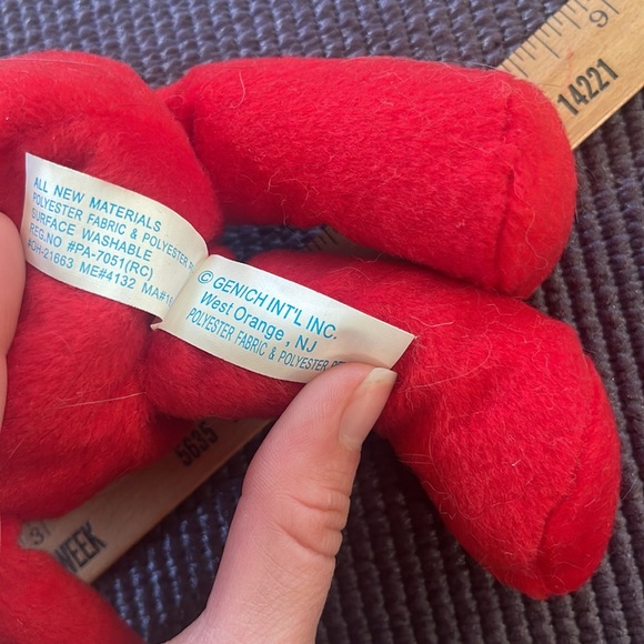 Red bear - Picture 9 of 9